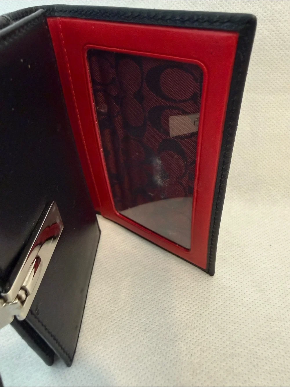 Coach Vintage Black and Red Leather Wallet